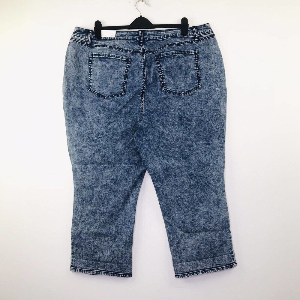 Maurices Women's 22W Capri High Rise Medium Wash Stretch 5 Pocket NWT G - Picture 5 of 5